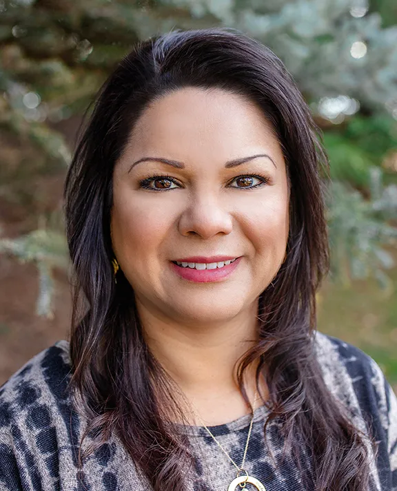 Denisse - Business Manager
